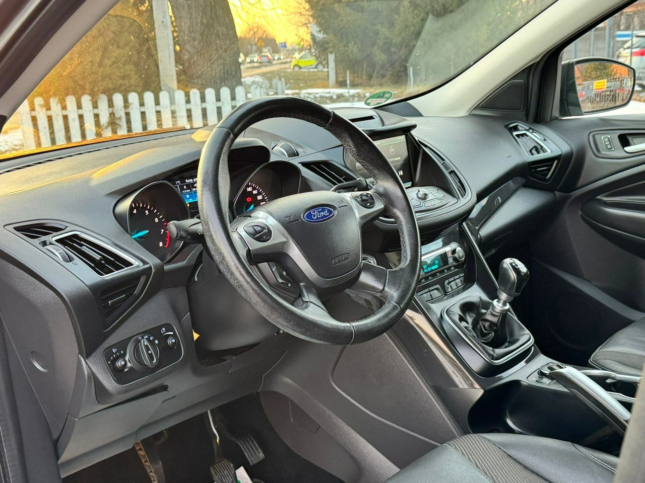 Ford Kuga - Zdjęcie 18