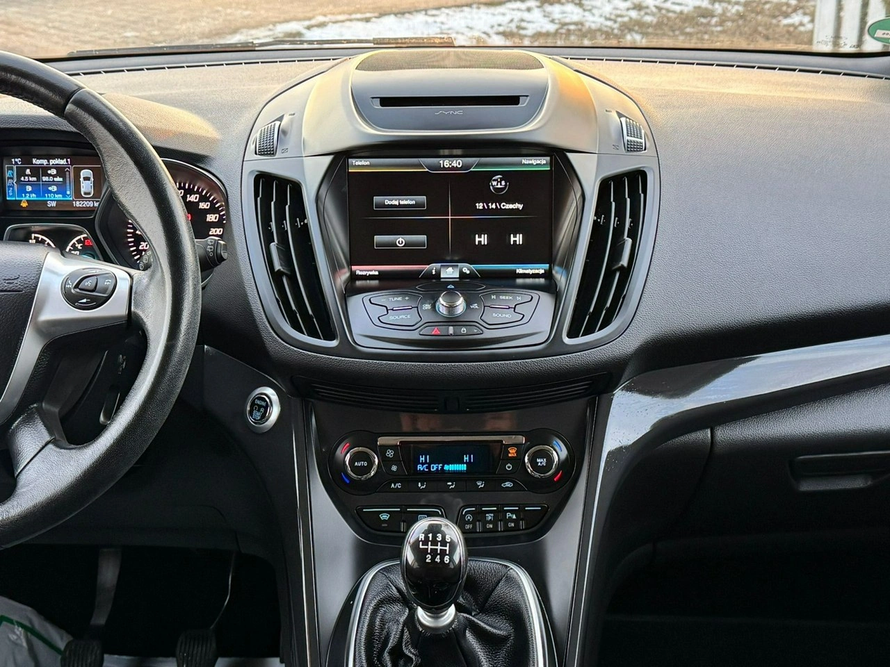 Ford Kuga - Zdjęcie 19