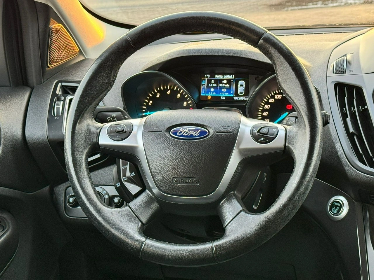 Ford Kuga - Zdjęcie 20