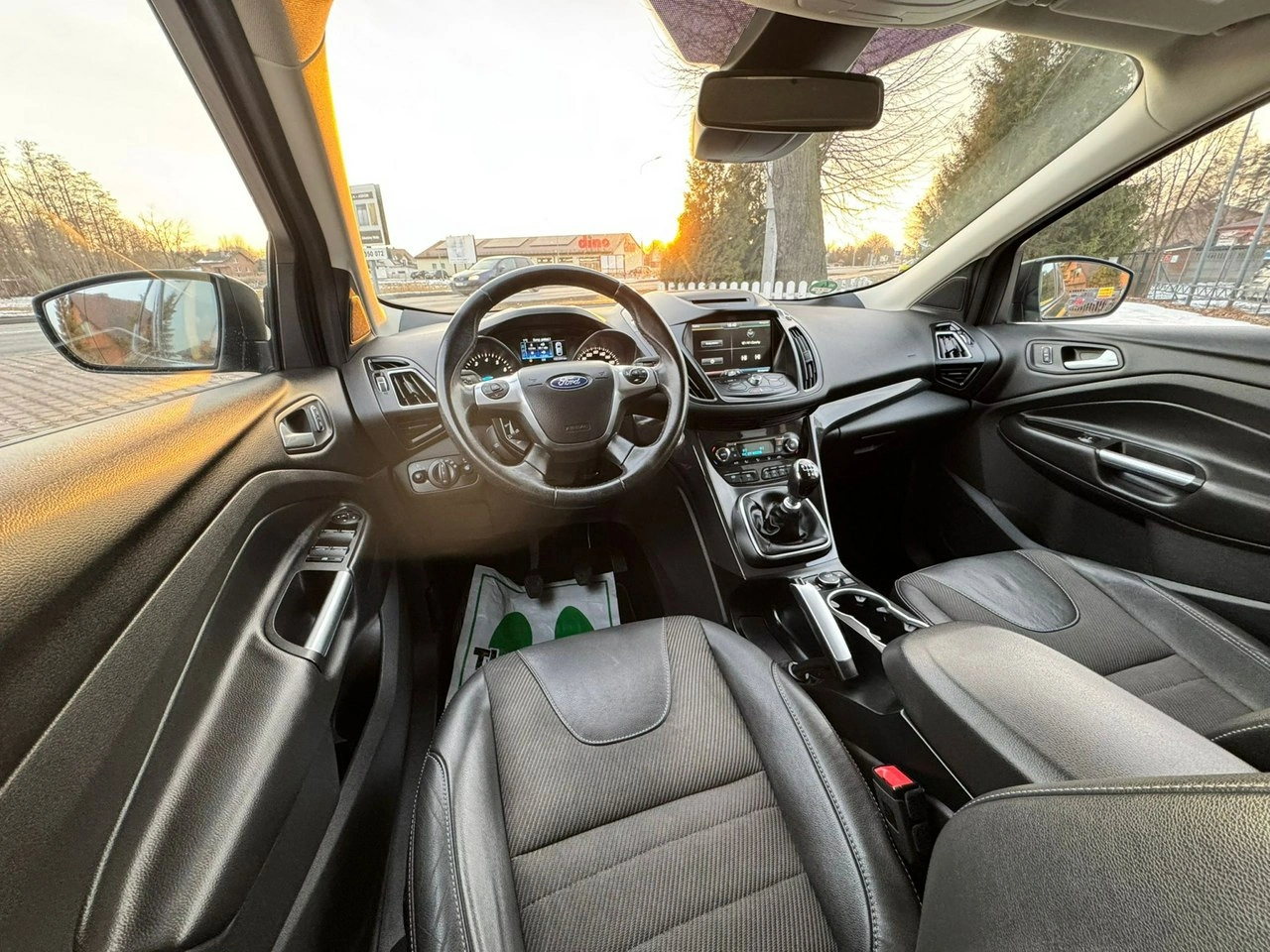 Ford Kuga - Zdjęcie 22