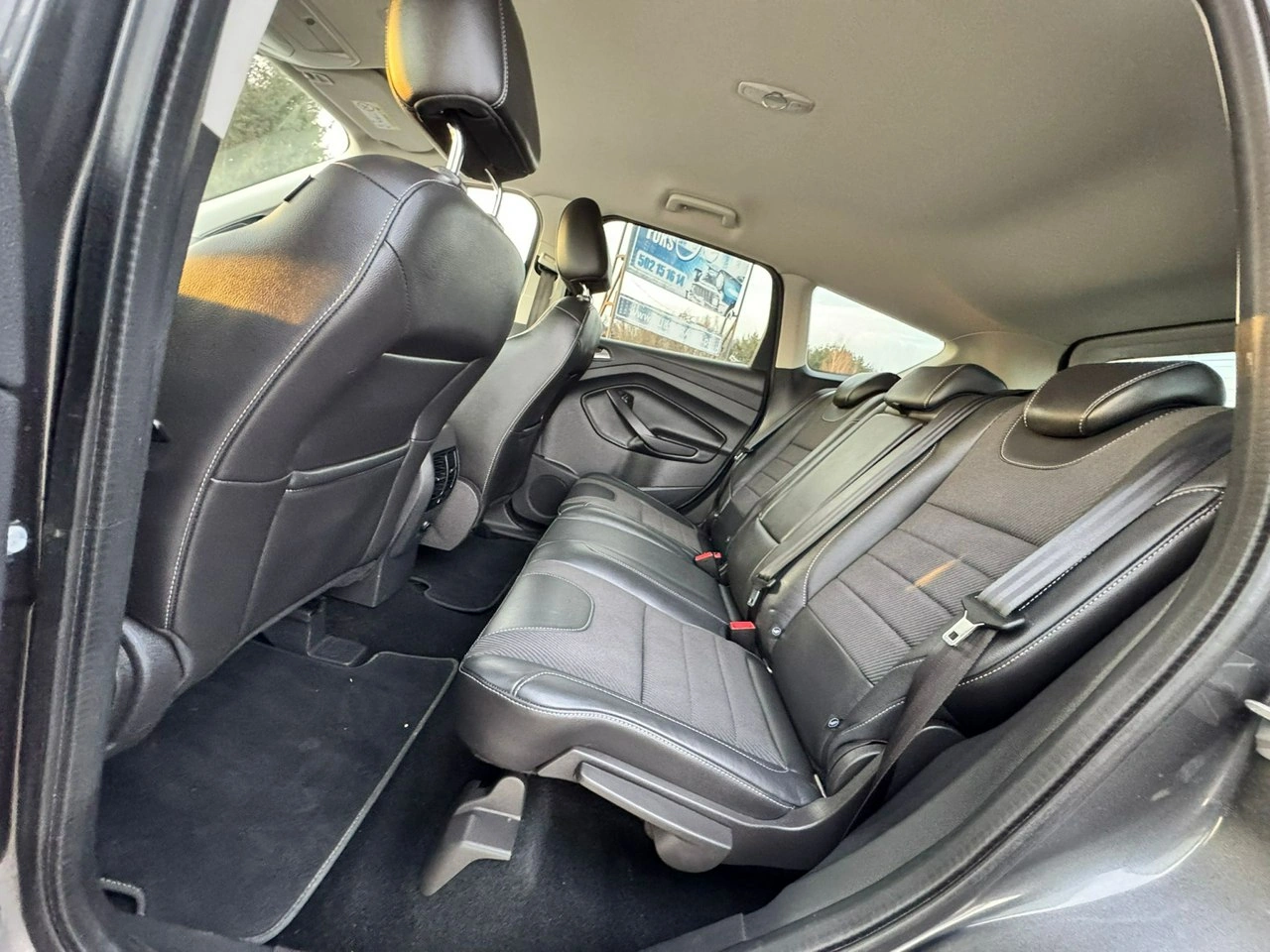 Ford Kuga - Zdjęcie 24