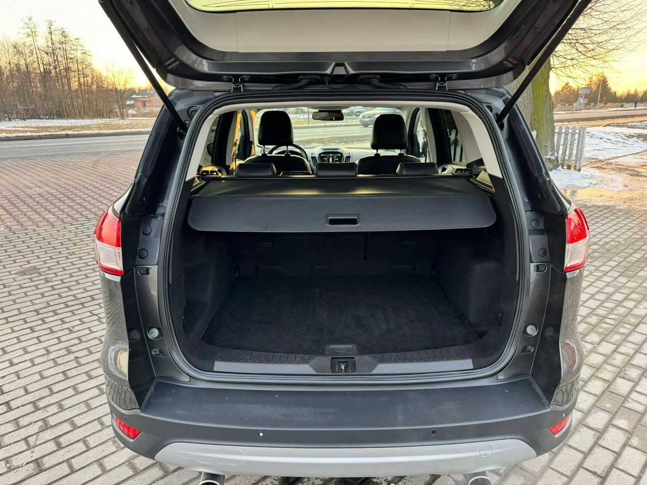 Ford Kuga - Zdjęcie 26