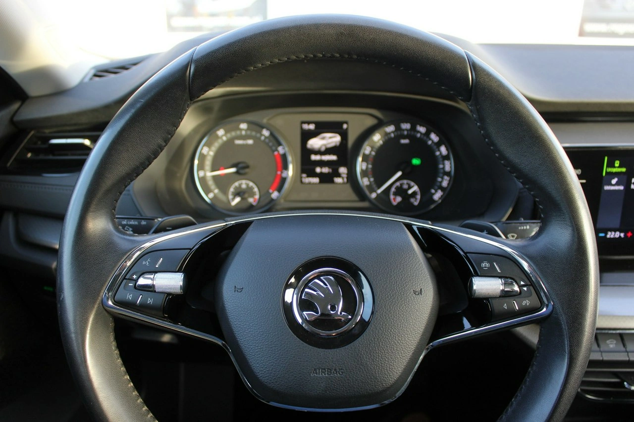 Skoda Octavia - Zdjęcie 13