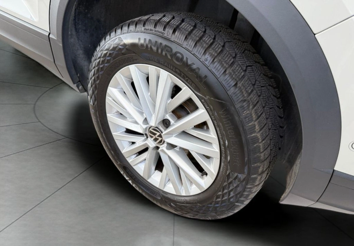 Volkswagen T-Roc - Zdjęcie 8