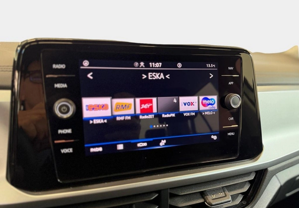 Volkswagen T-Roc - Zdjęcie 23