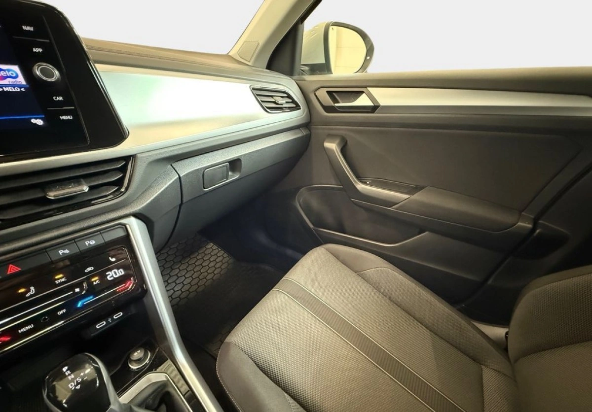 Volkswagen T-Roc - Zdjęcie 27