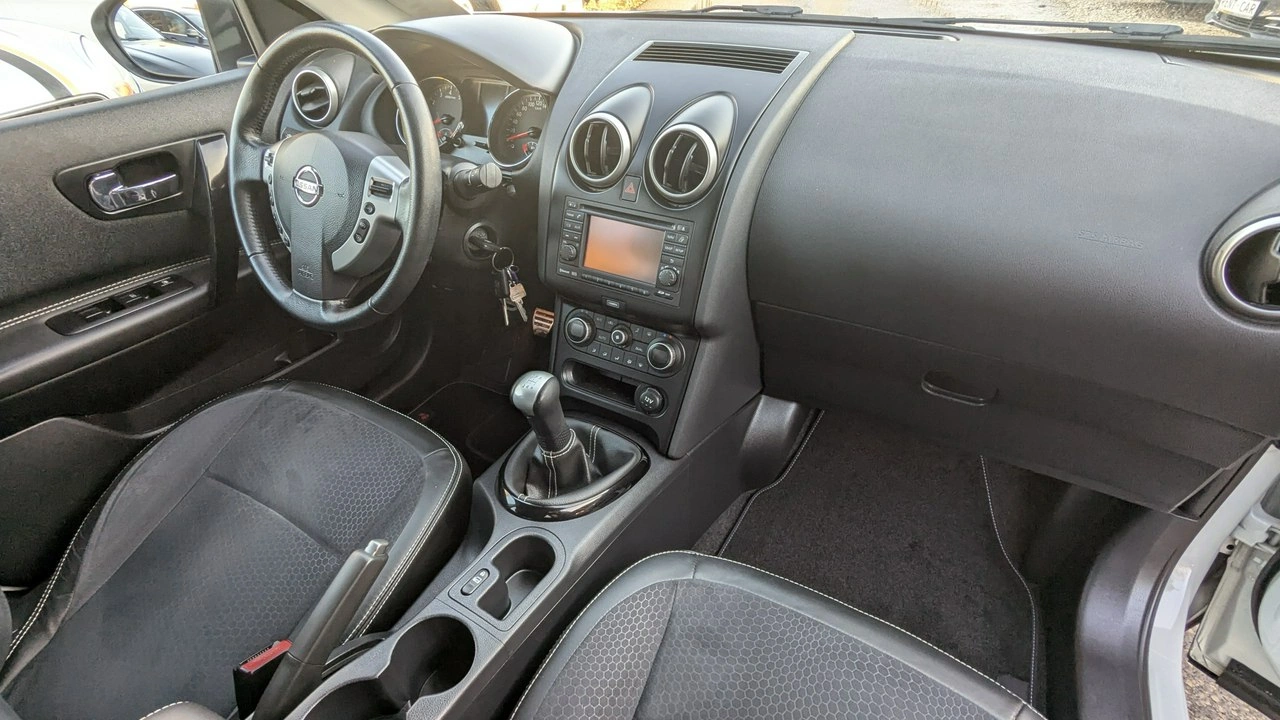 Nissan Qashqai - Zdjęcie 16