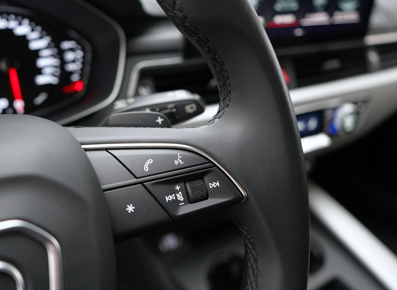 Audi A4 - Zdjęcie 15