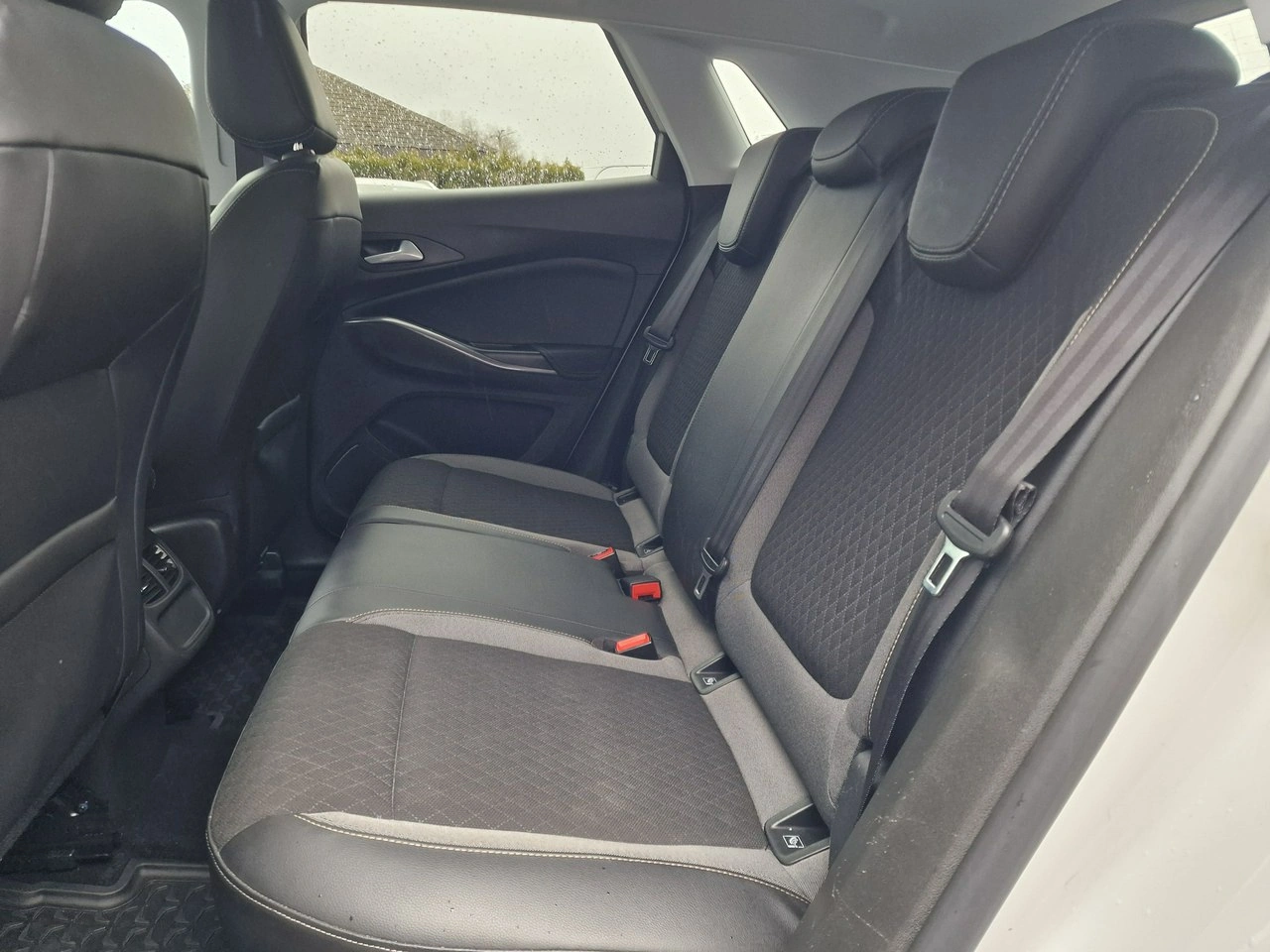 Opel Grandland X - Zdjęcie 17