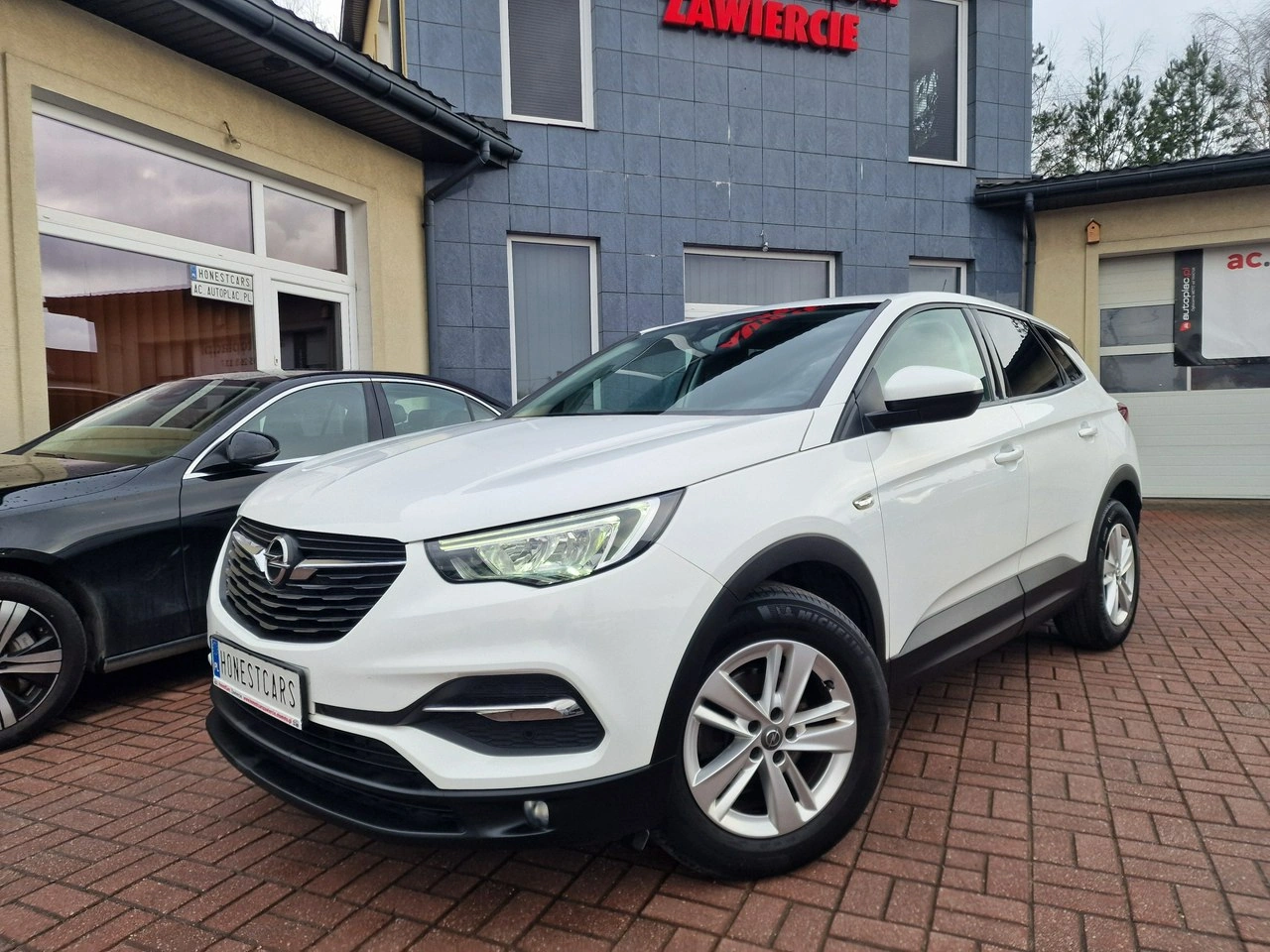 Opel Grandland X - Główne zdjęcie