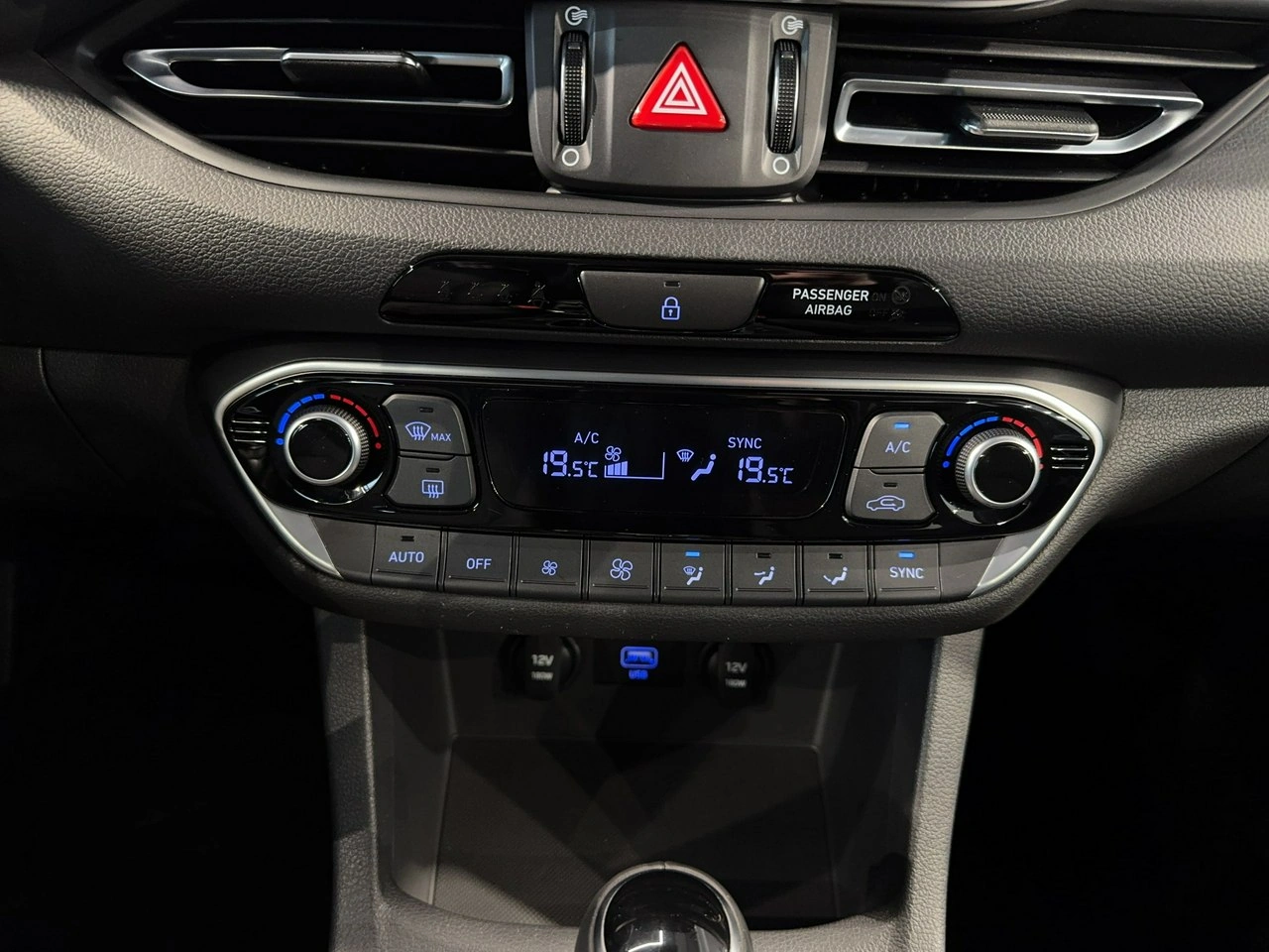 Hyundai i30 - Zdjęcie 22