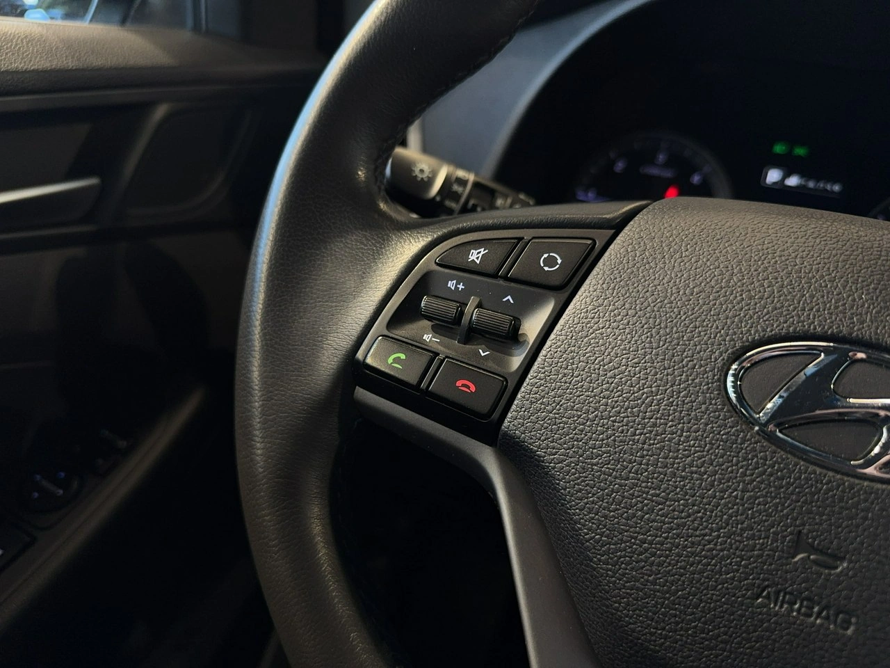 Hyundai Tucson - Zdjęcie 17