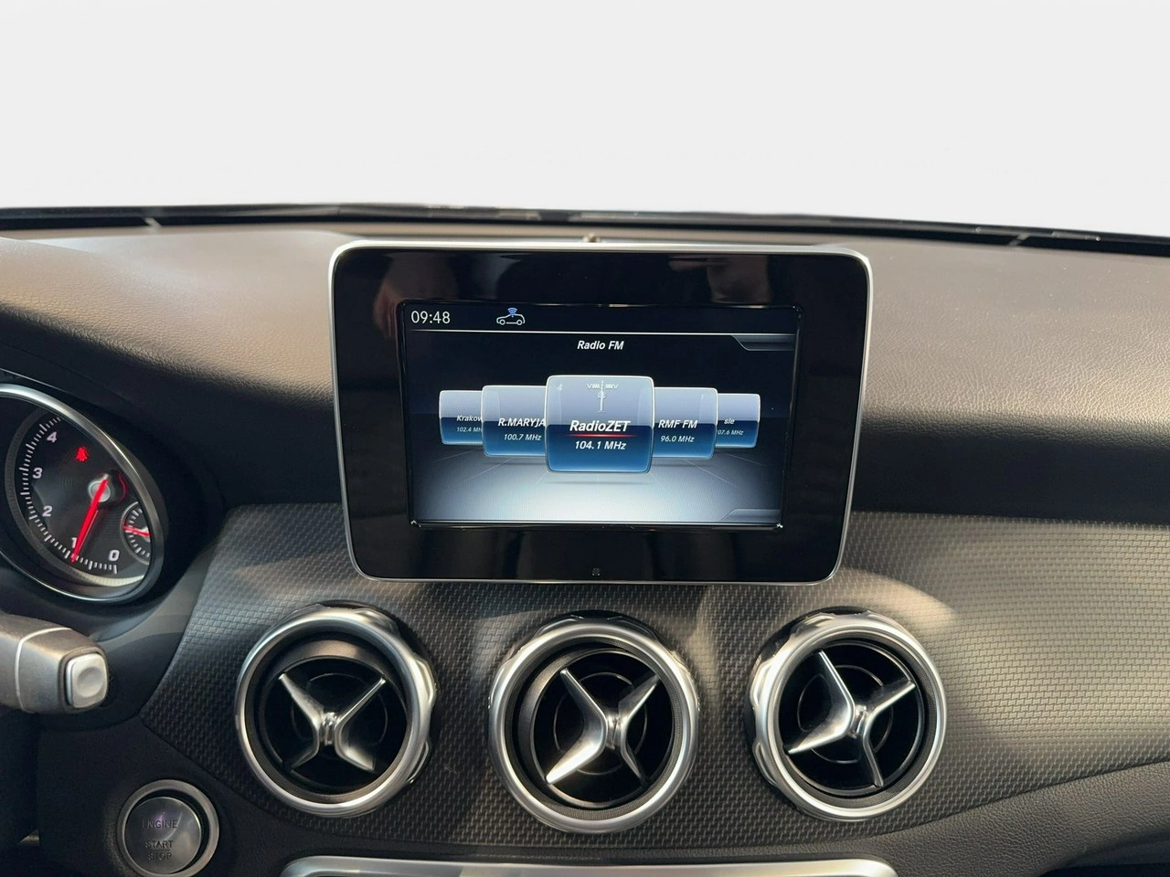 Mercedes GLA 180 - Zdjęcie 21