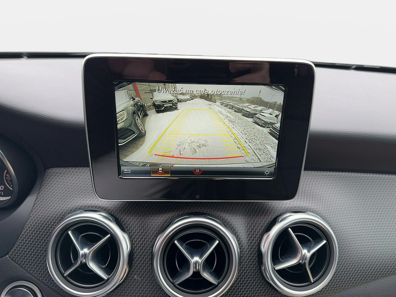 Mercedes GLA 180 - Zdjęcie 23