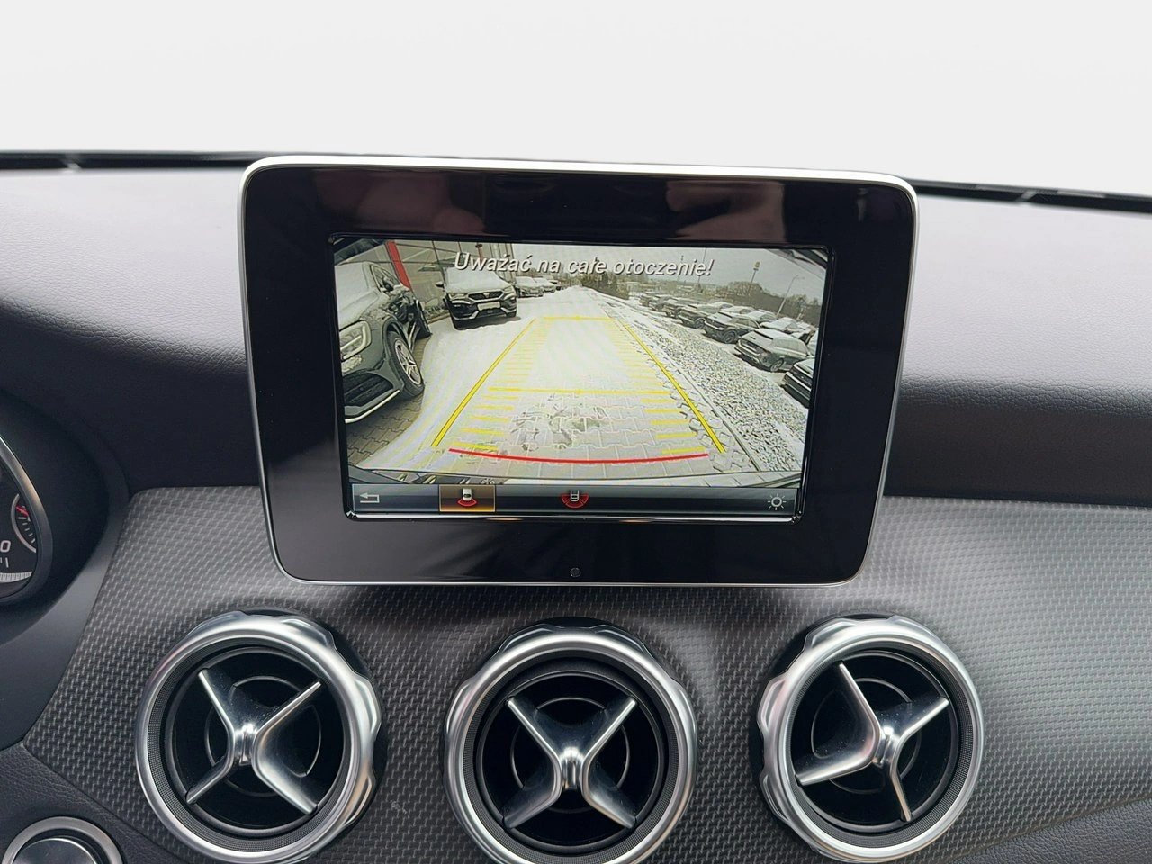 Mercedes GLA 180 - Zdjęcie 23