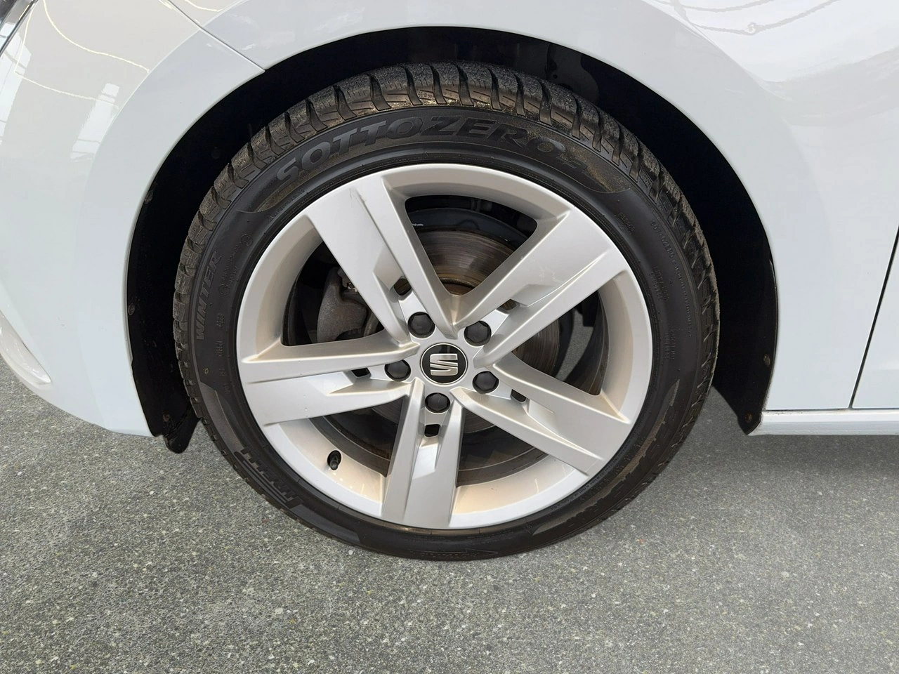 Seat Leon Sportstourer - Zdjęcie 9