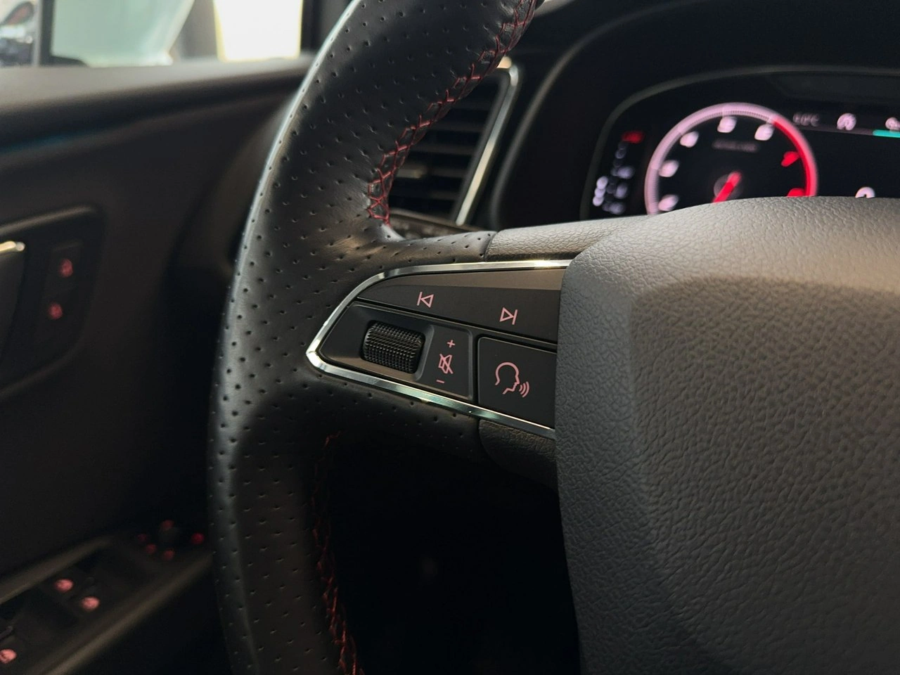 Seat Leon Sportstourer - Zdjęcie 16