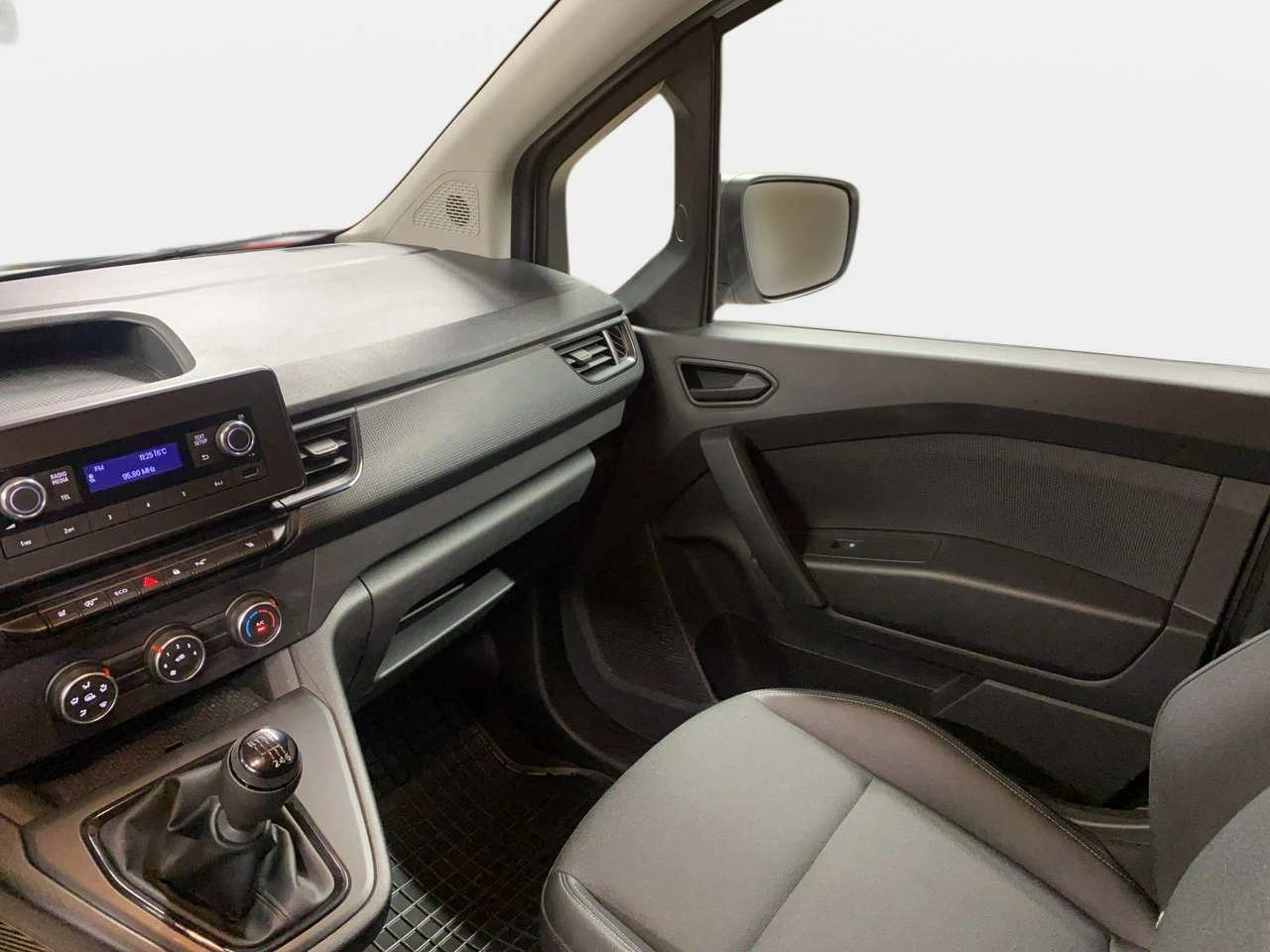 Nissan Townstar - Zdjęcie 23