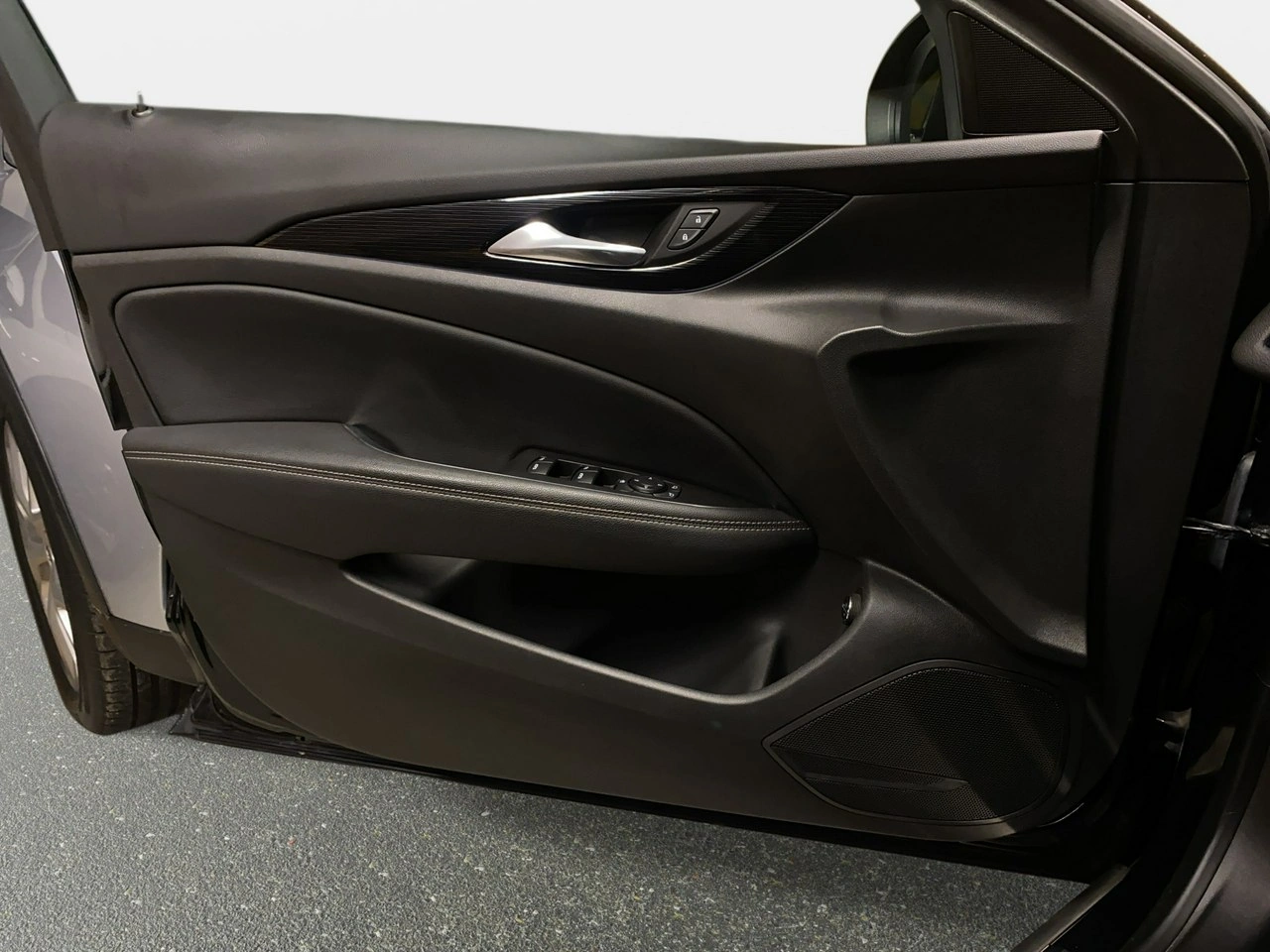 Opel Insignia - Zdjęcie 25