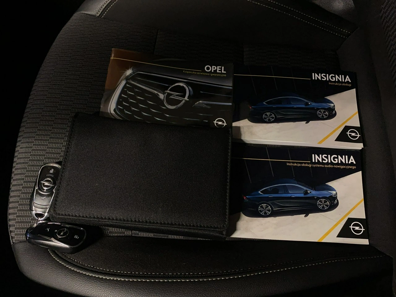 Opel Insignia - Zdjęcie 37