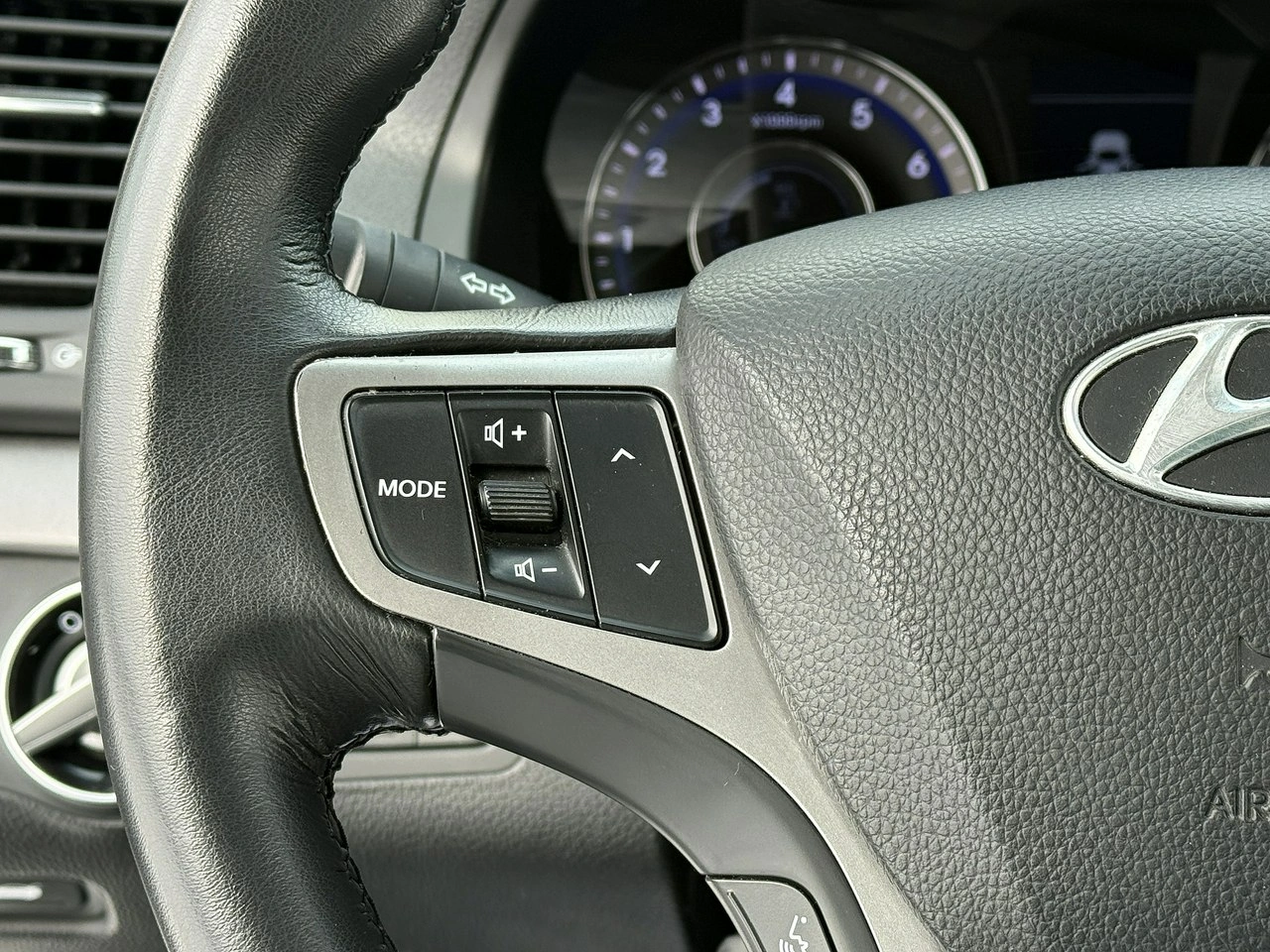 Hyundai i40 - Zdjęcie 12