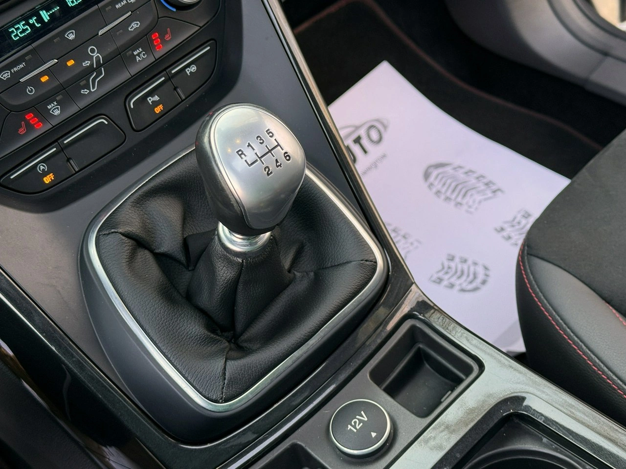 Ford Kuga - Zdjęcie 6