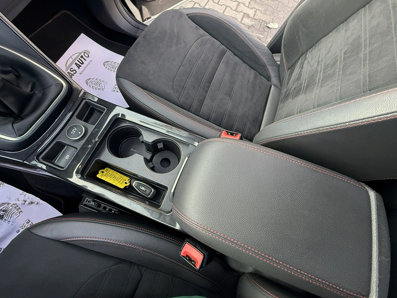 Ford Kuga - Zdjęcie 21