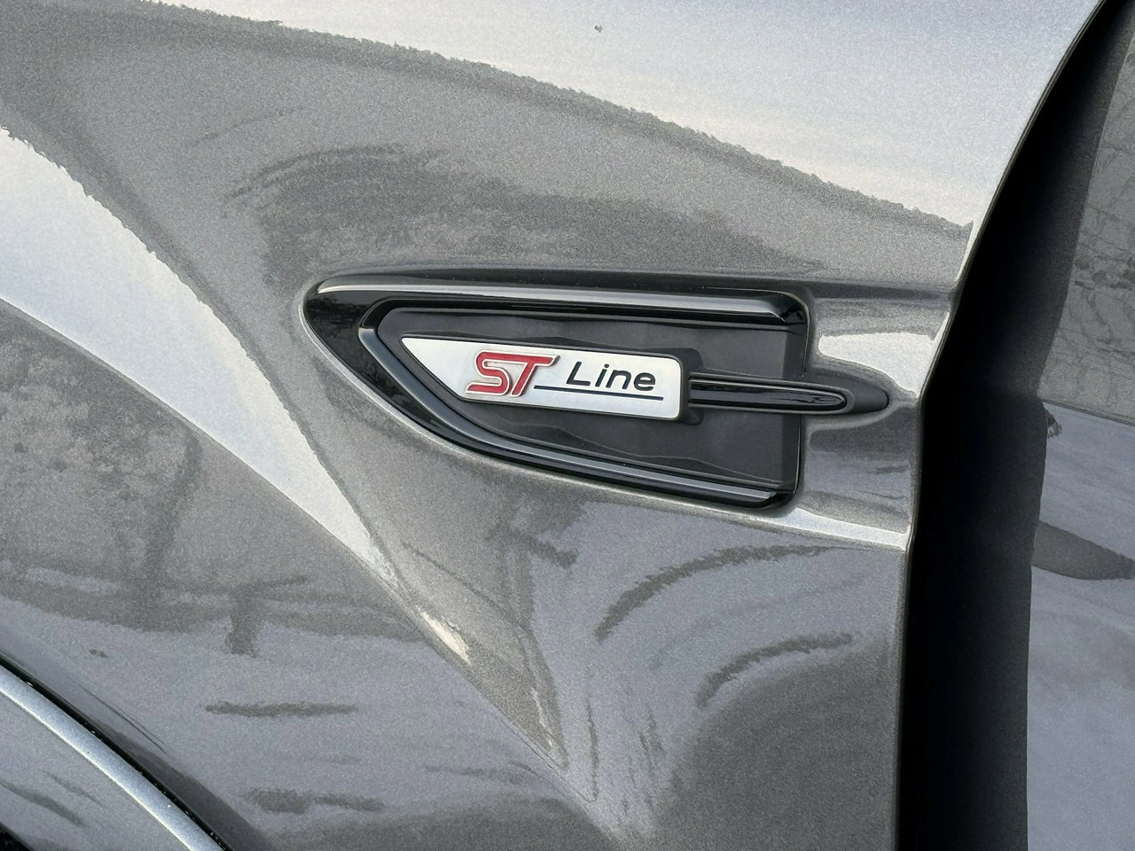 Ford Kuga - Zdjęcie 17