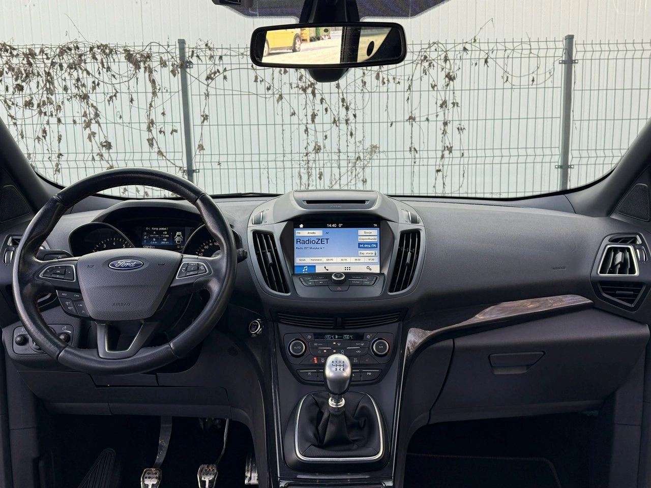 Ford Kuga - Zdjęcie 4