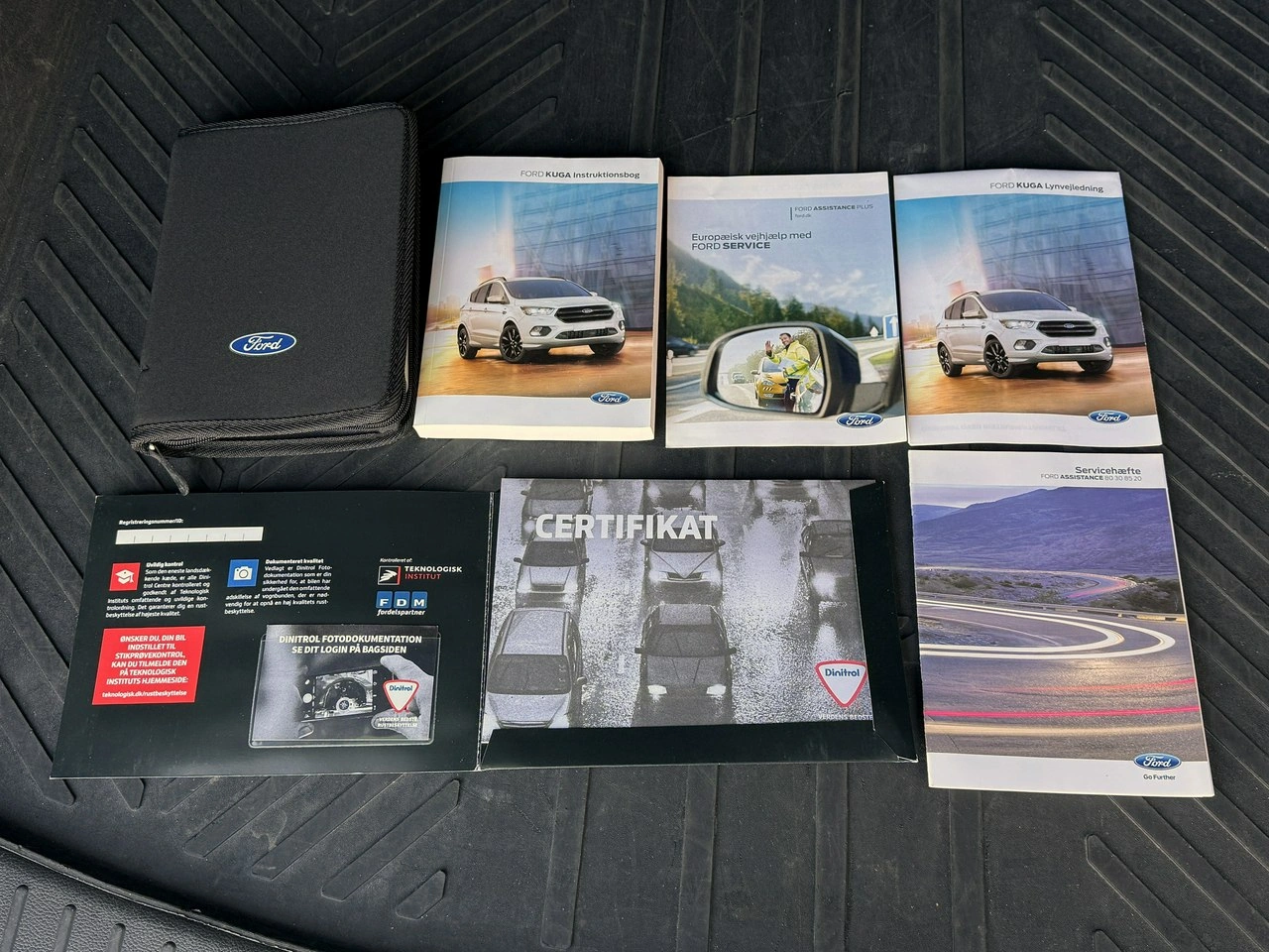 Ford Kuga - Zdjęcie 15