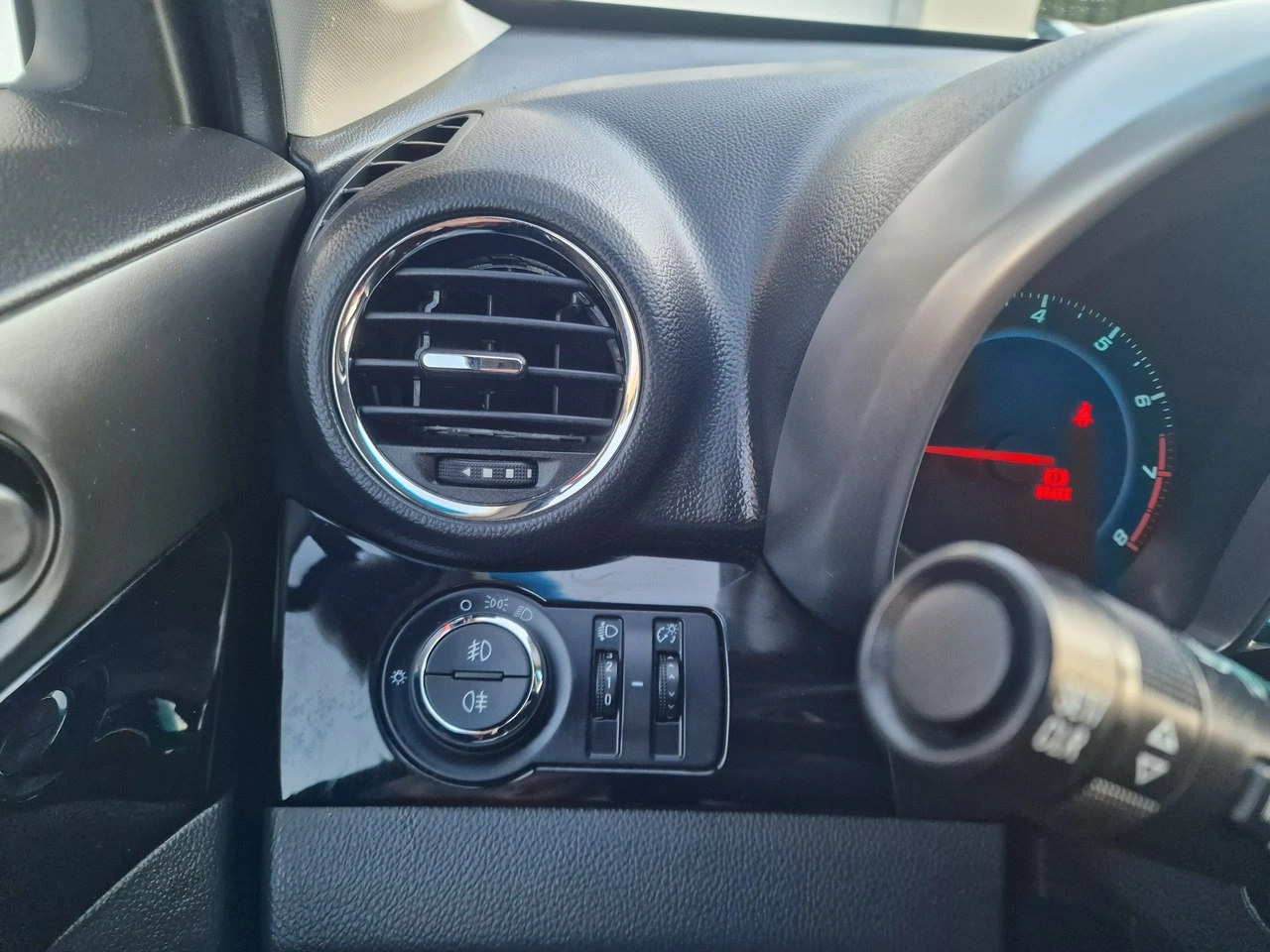 Chevrolet Orlando - Zdjęcie 38