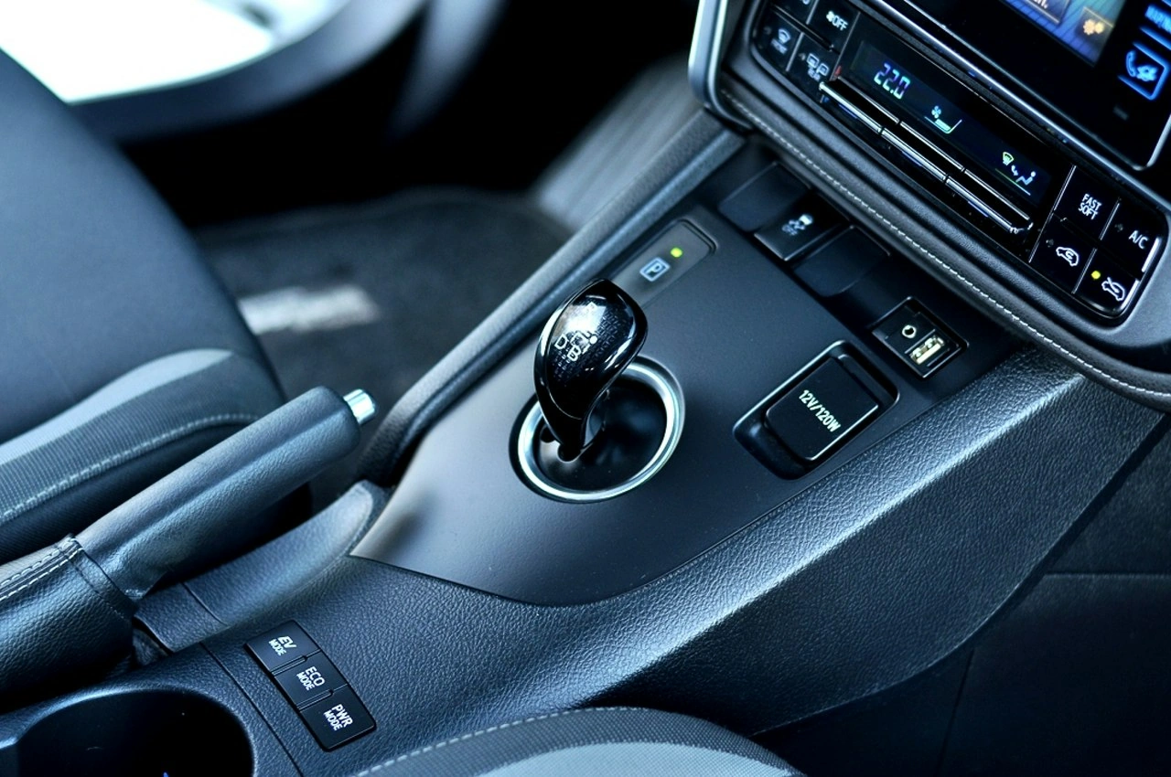 Toyota Auris - Zdjęcie 15