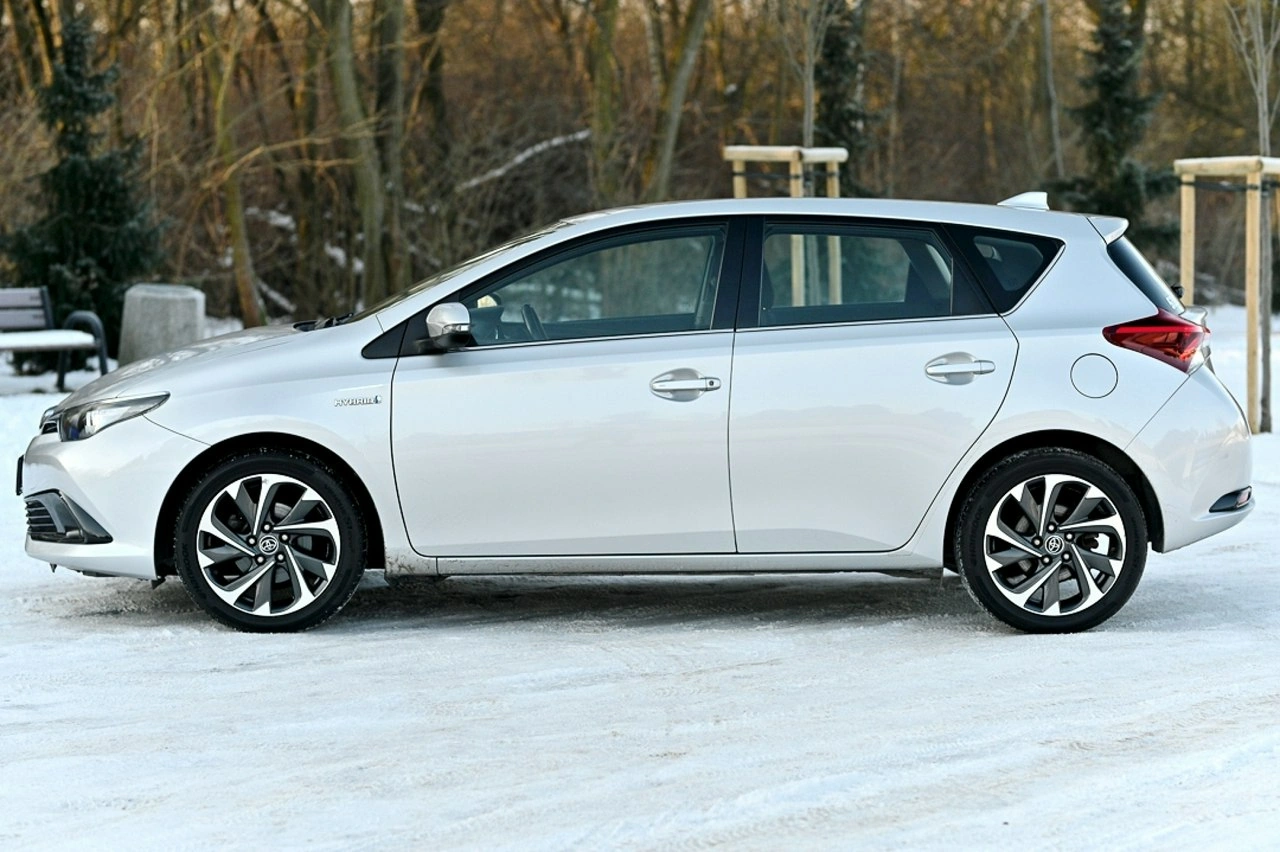 Toyota Auris - Zdjęcie 4