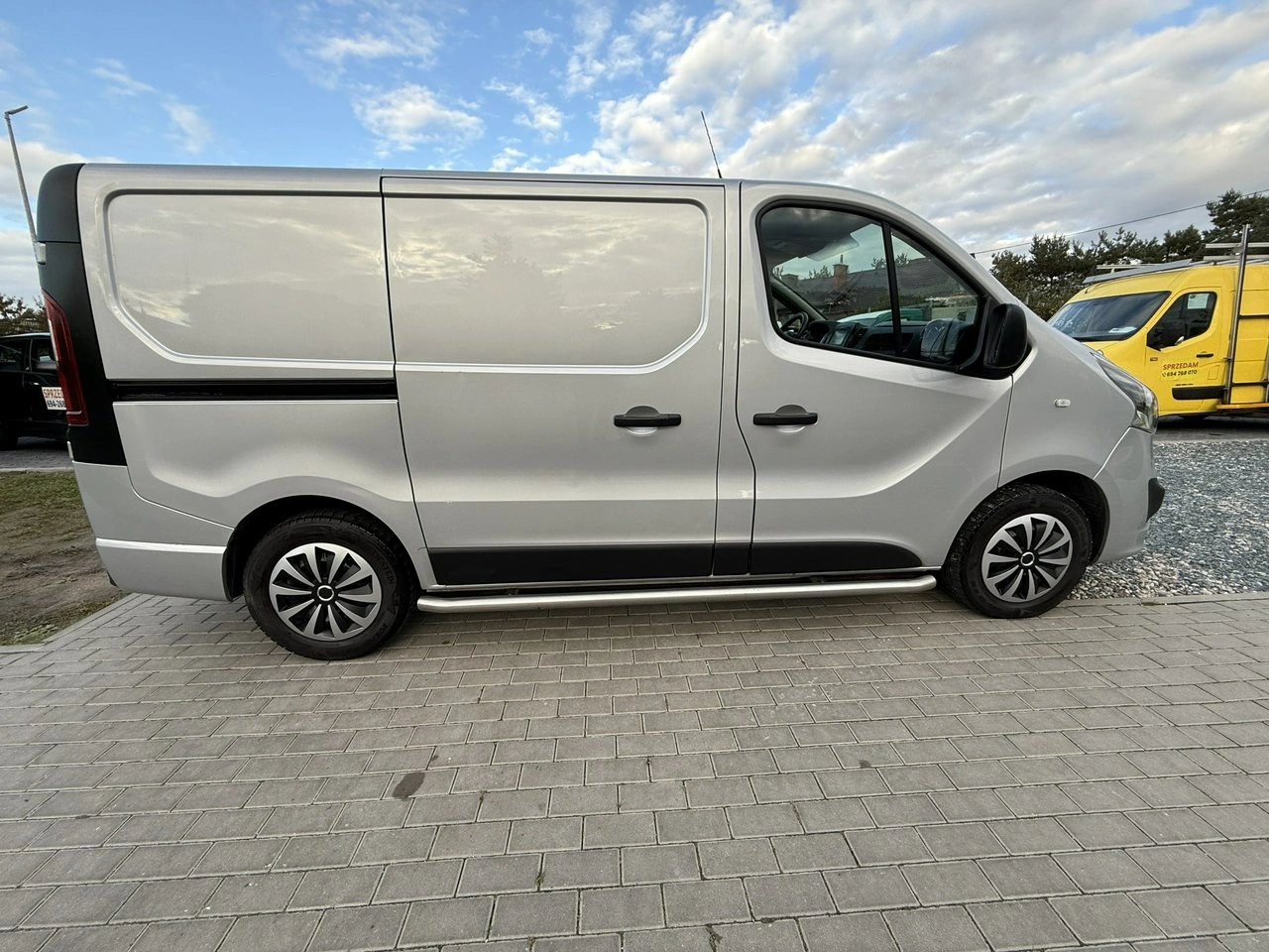 Opel Vivaro - Zdjęcie 12