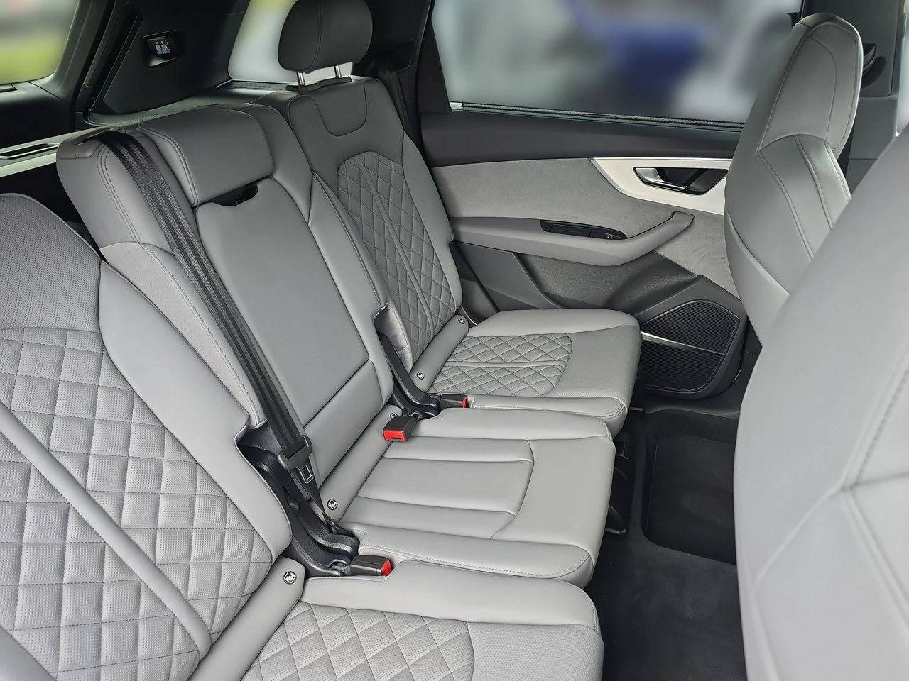 Audi Q7 - Zdjęcie 10