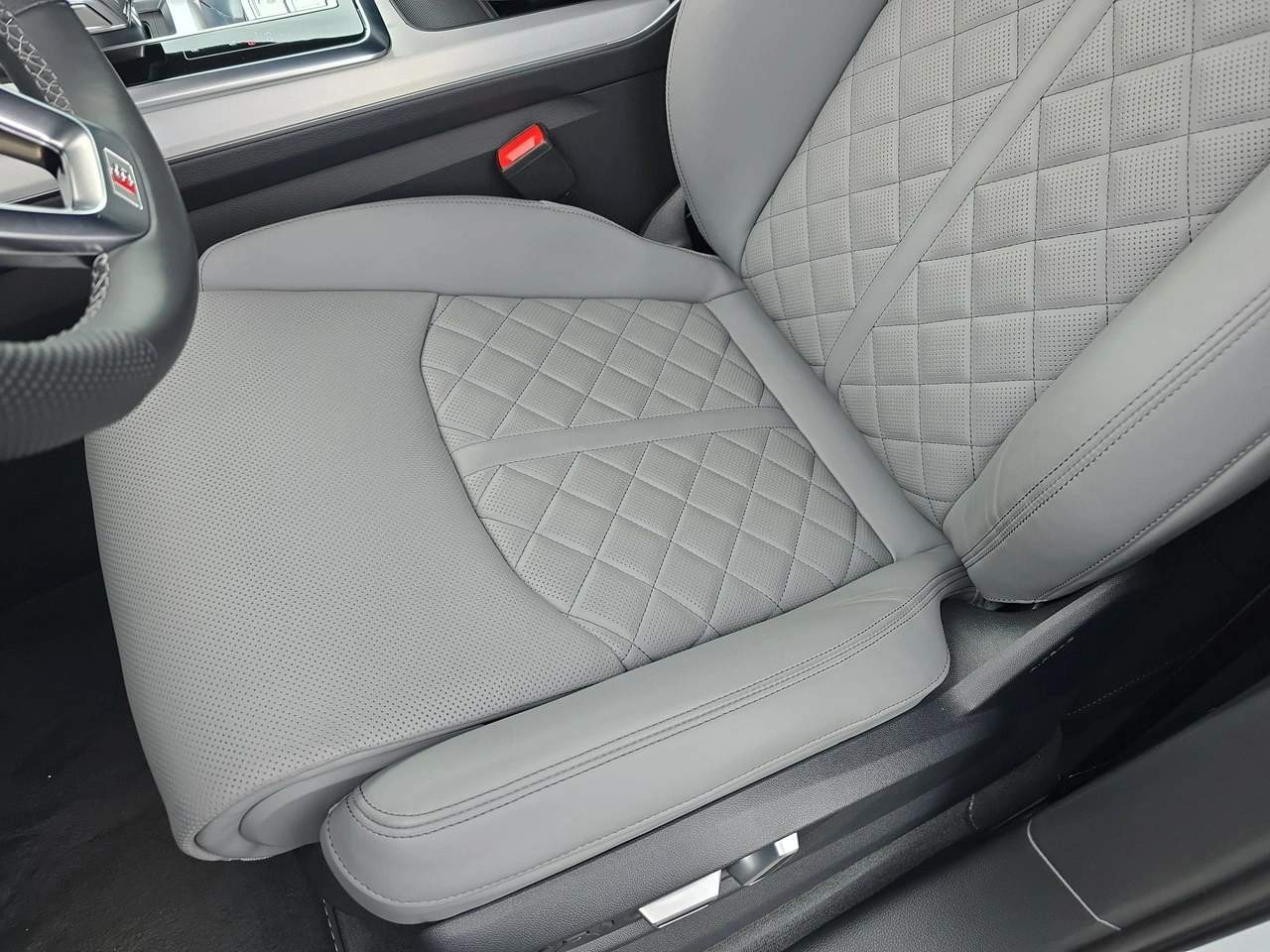 Audi Q7 - Zdjęcie 11
