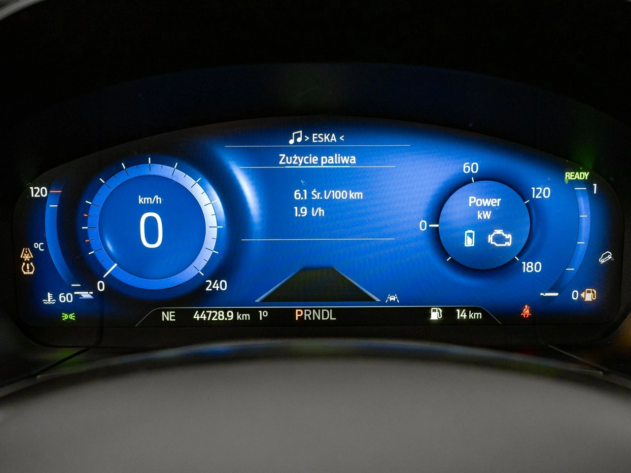 Ford Kuga - Zdjęcie 14