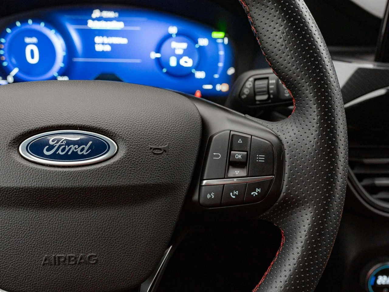 Ford Kuga - Zdjęcie 16