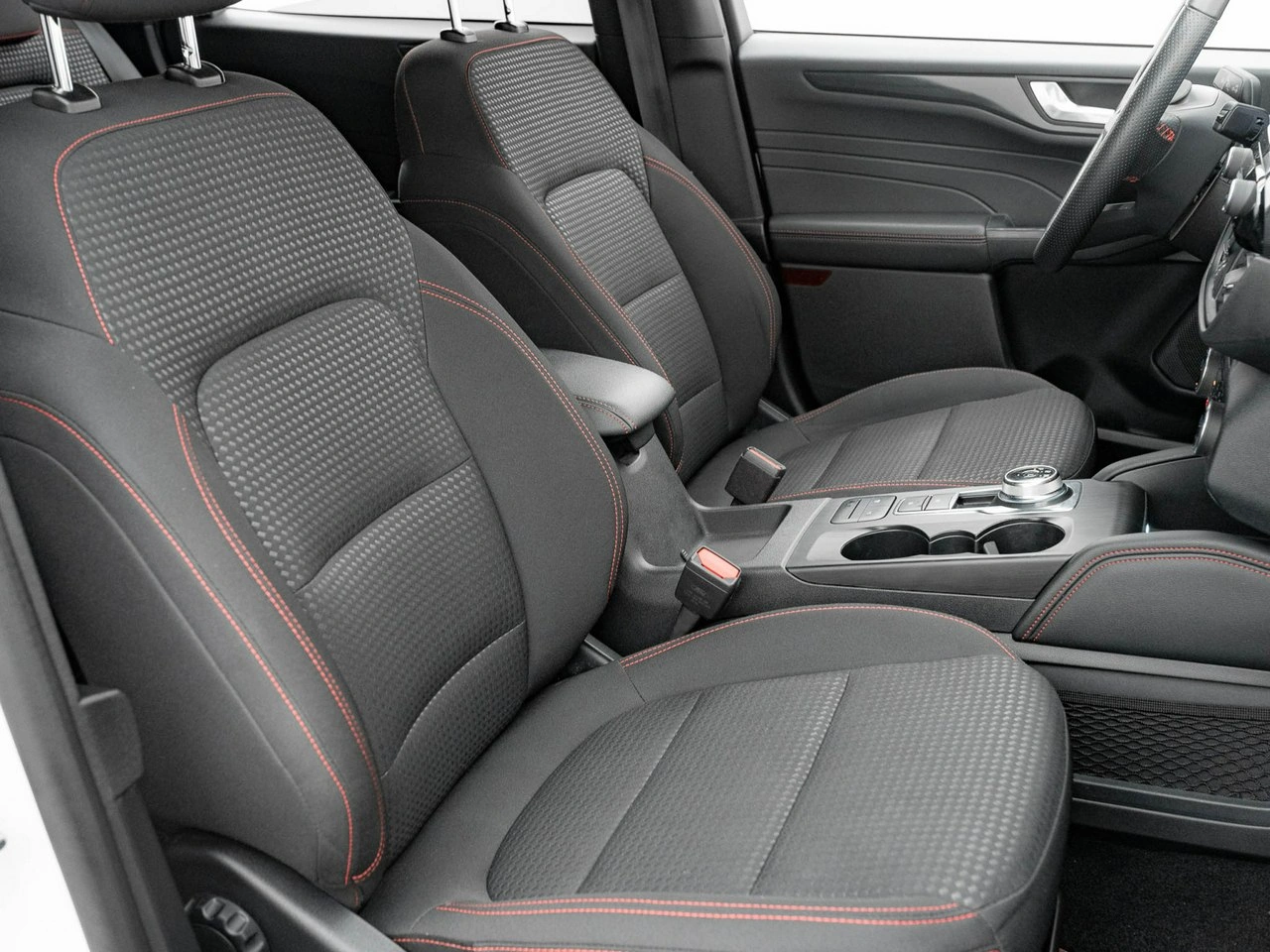 Ford Kuga - Zdjęcie 32