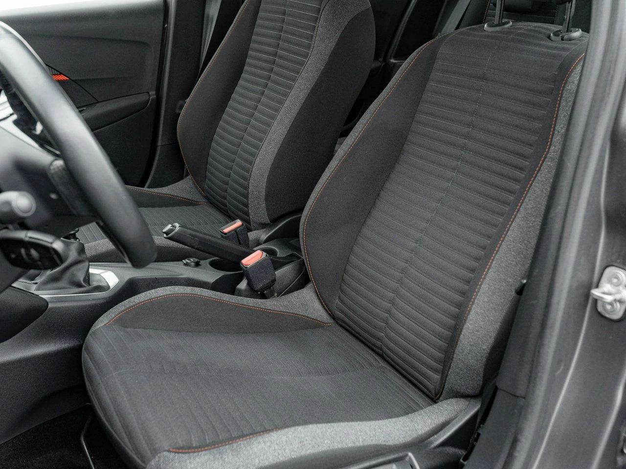 Peugeot 208 - Zdjęcie 13