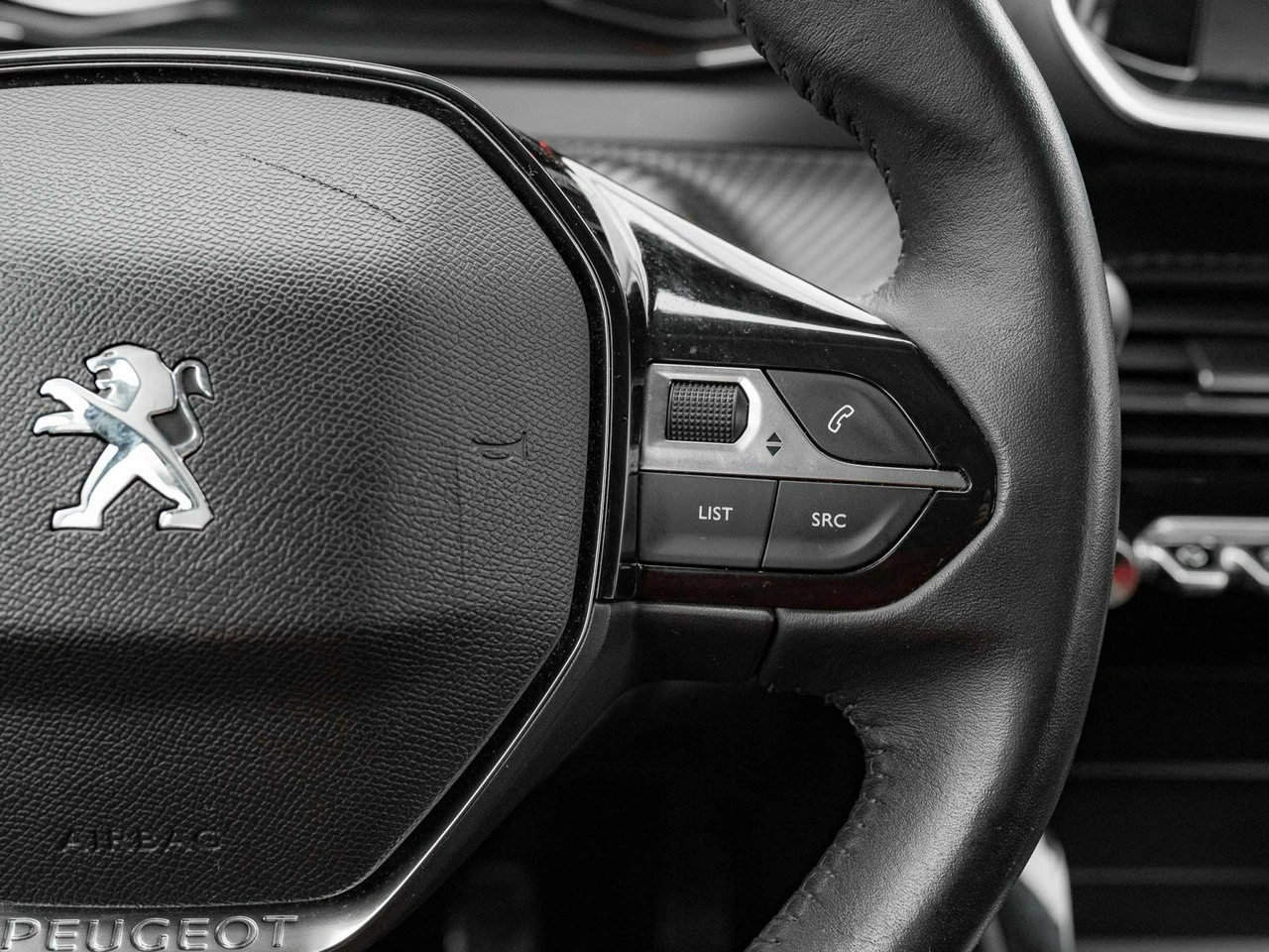 Peugeot 208 - Zdjęcie 16