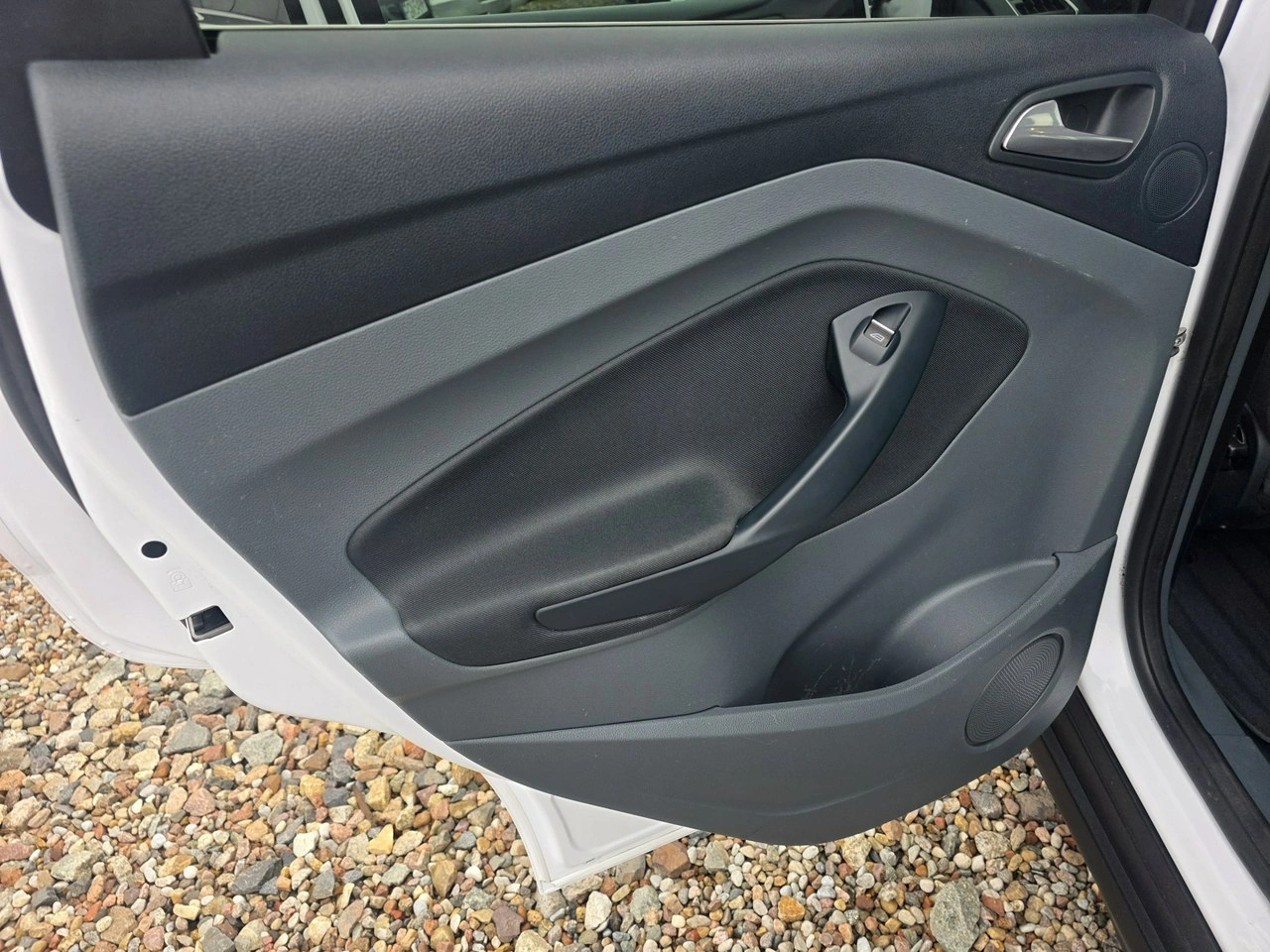 Ford C-MAX - Zdjęcie 24