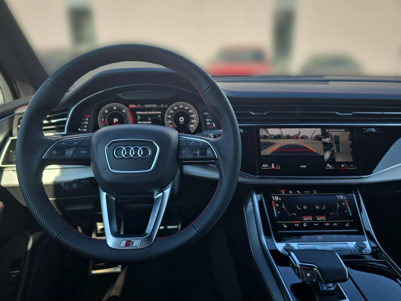 Audi Q7 - Zdjęcie 9