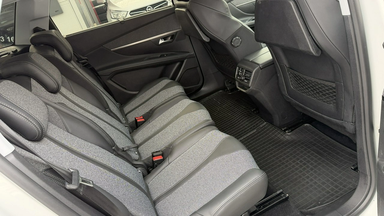 Peugeot 5008 - Zdjęcie 16