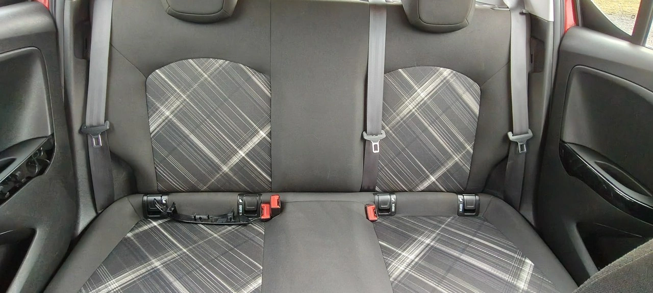 Opel Corsa - Zdjęcie 13