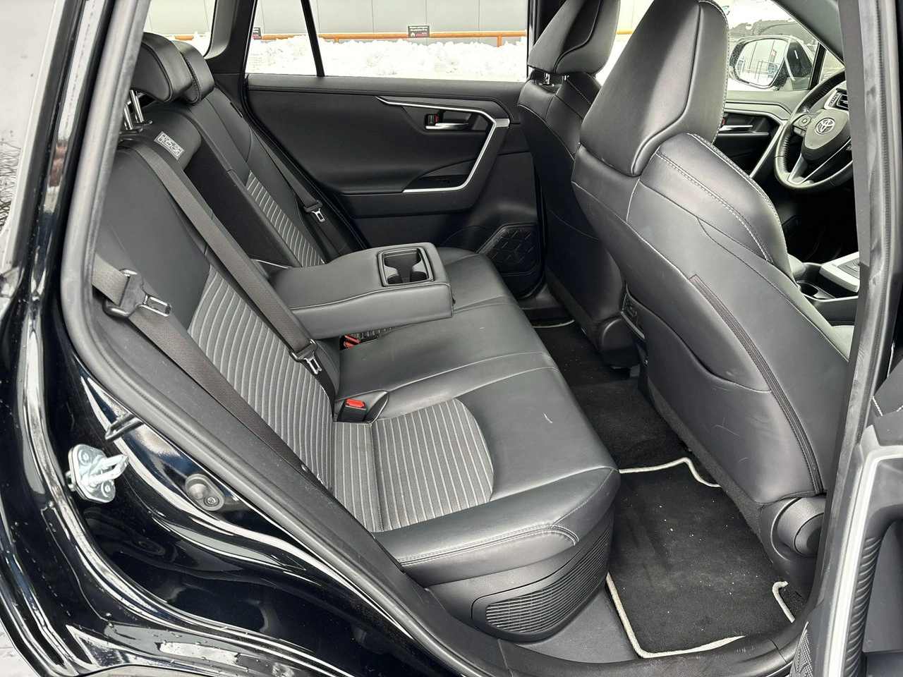 Toyota RAV-4 - Zdjęcie 16