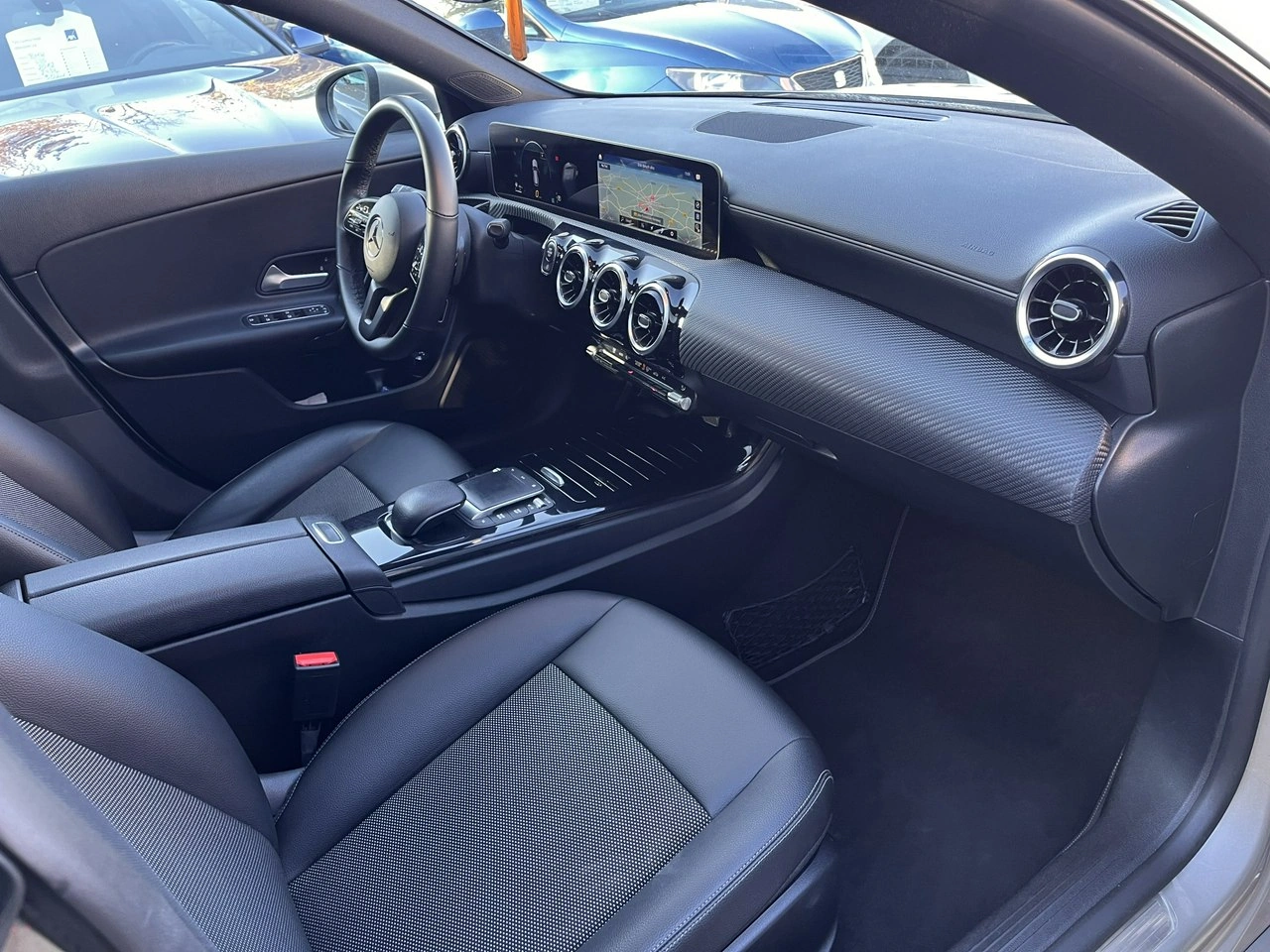 Mercedes CLA 180 - Zdjęcie 20