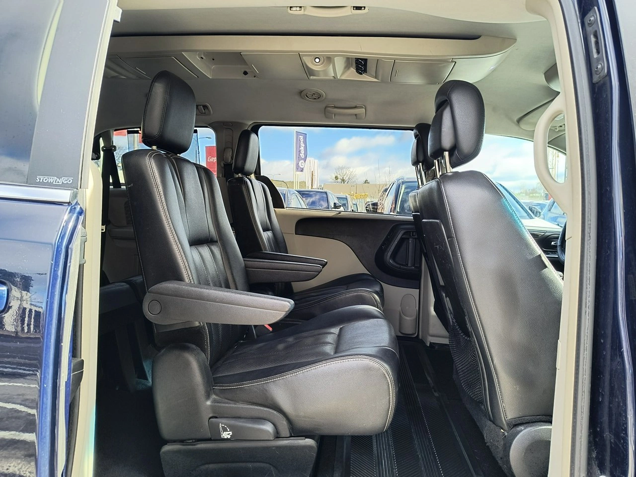 Dodge Caravan - Zdjęcie 14