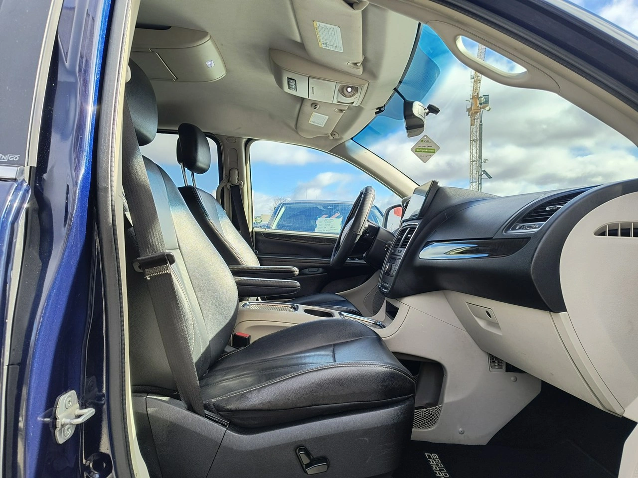 Dodge Caravan - Zdjęcie 16