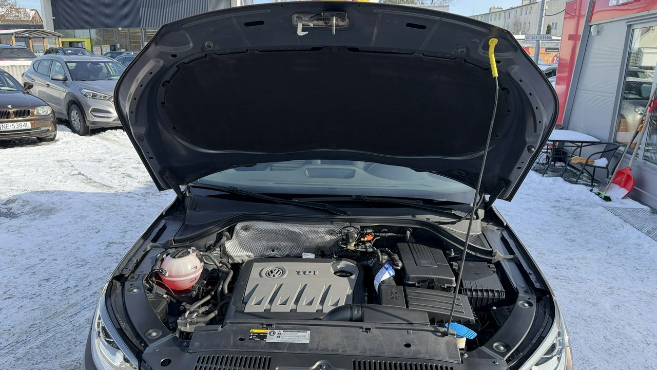 Volkswagen Tiguan - Zdjęcie 18